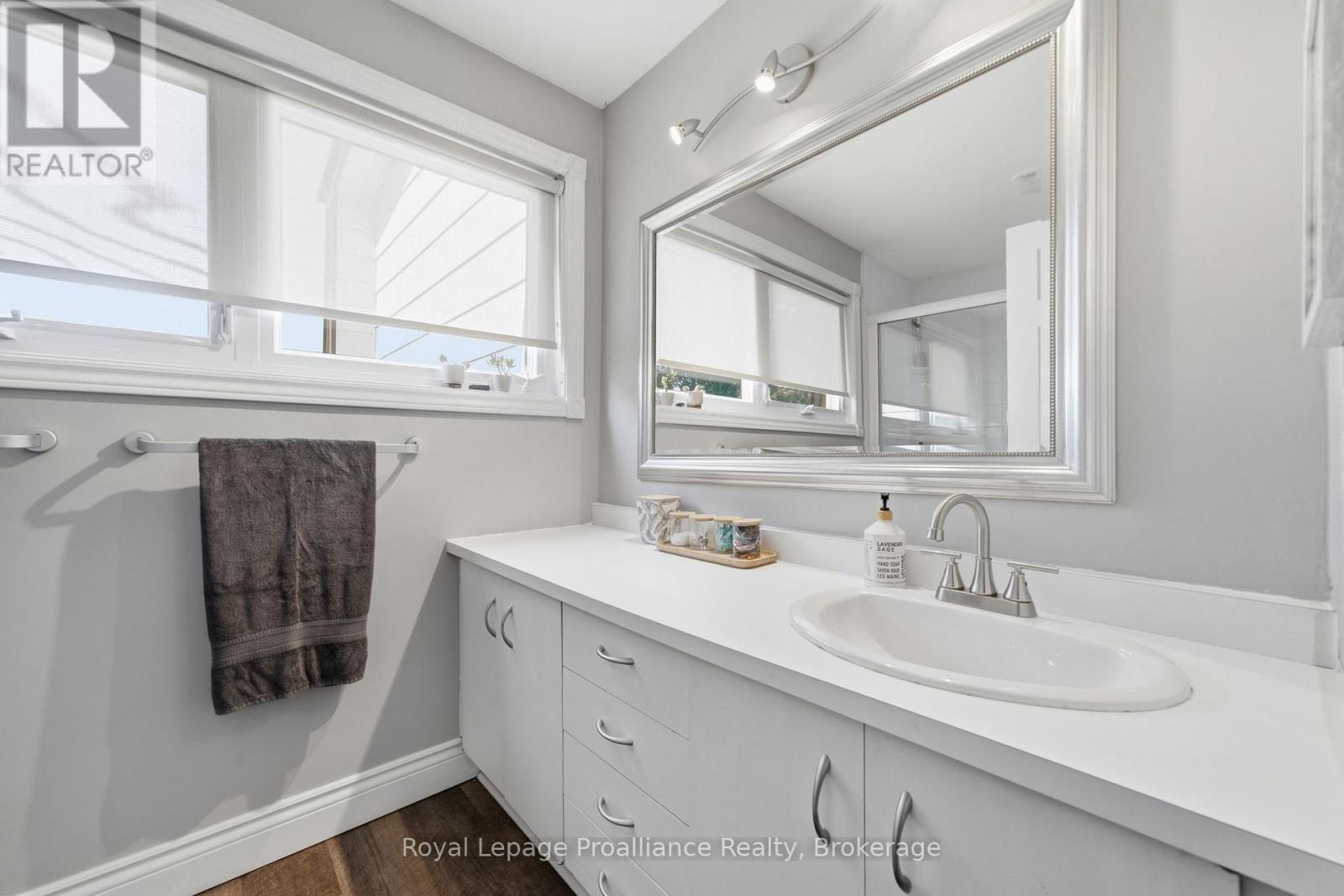 1698 FOXBORO-STIRLING ROAD - 33