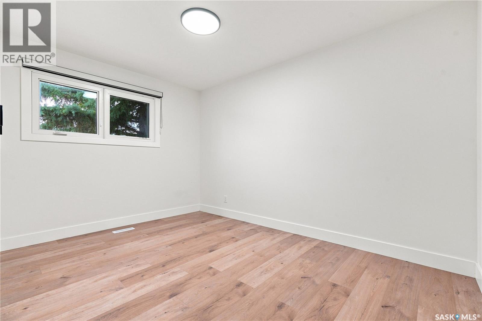 702 McKercher DRIVE - Image 26