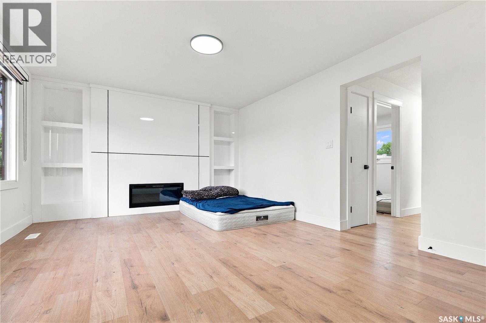 702 McKercher DRIVE - Image 31