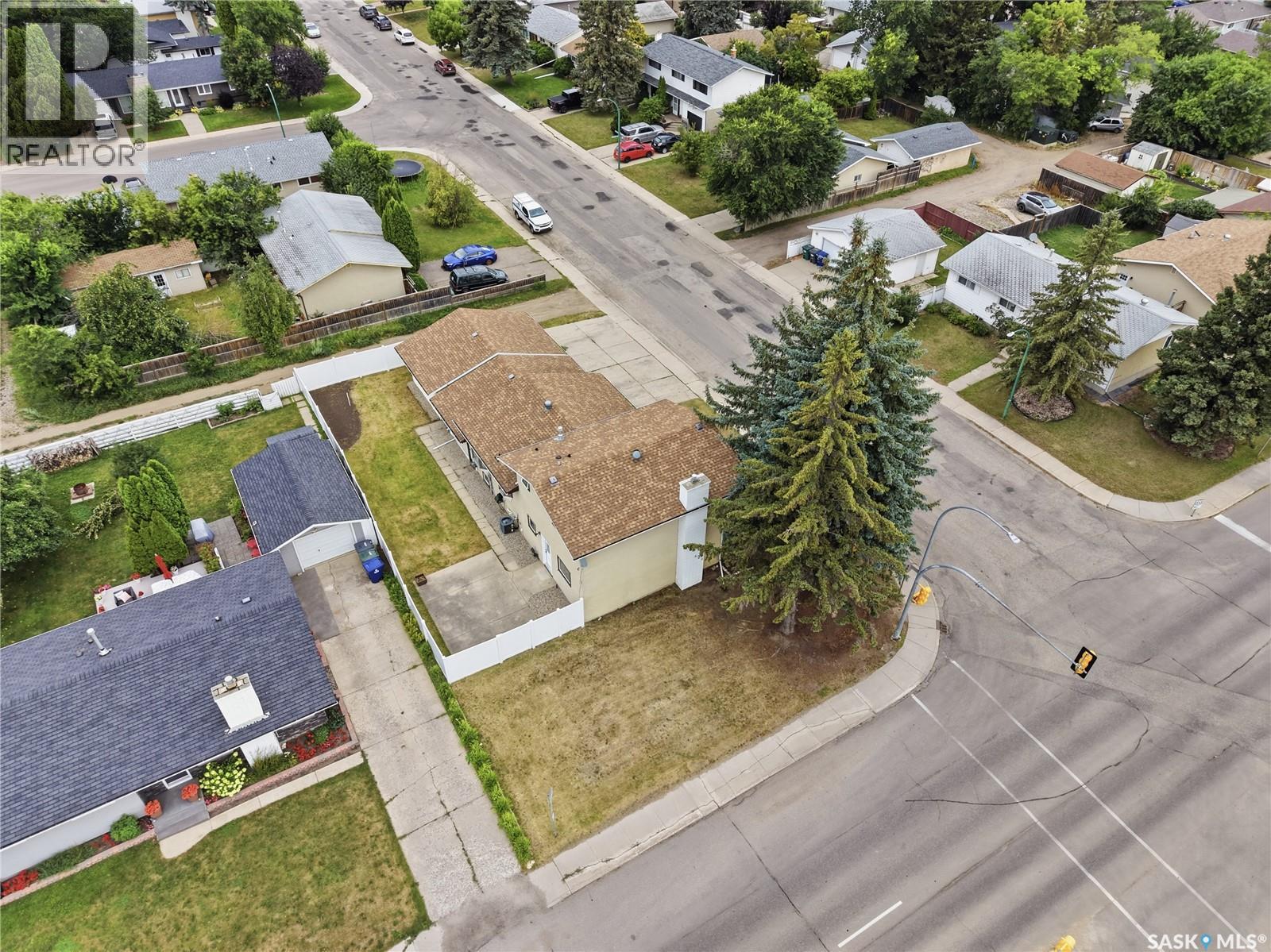 702 McKercher DRIVE - 57