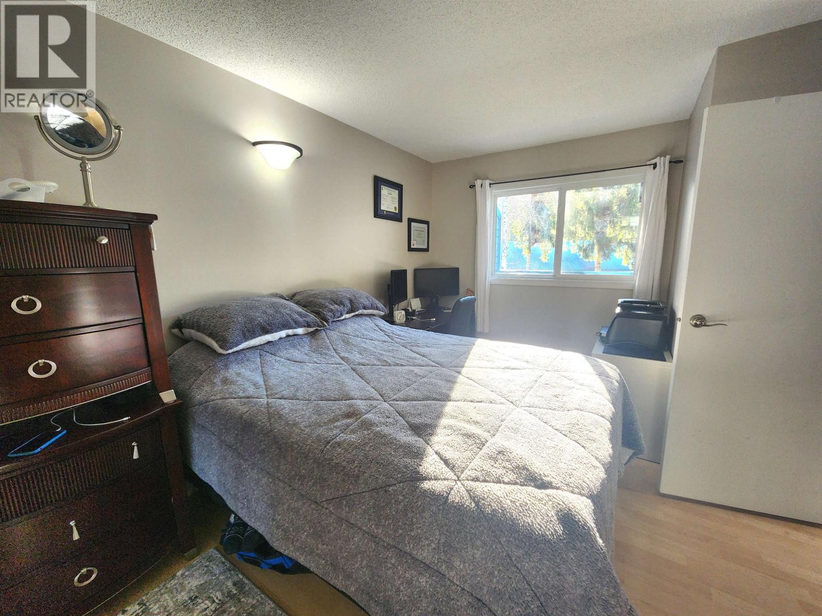 #202 3033 OSPIKA BOULEVARD - 10