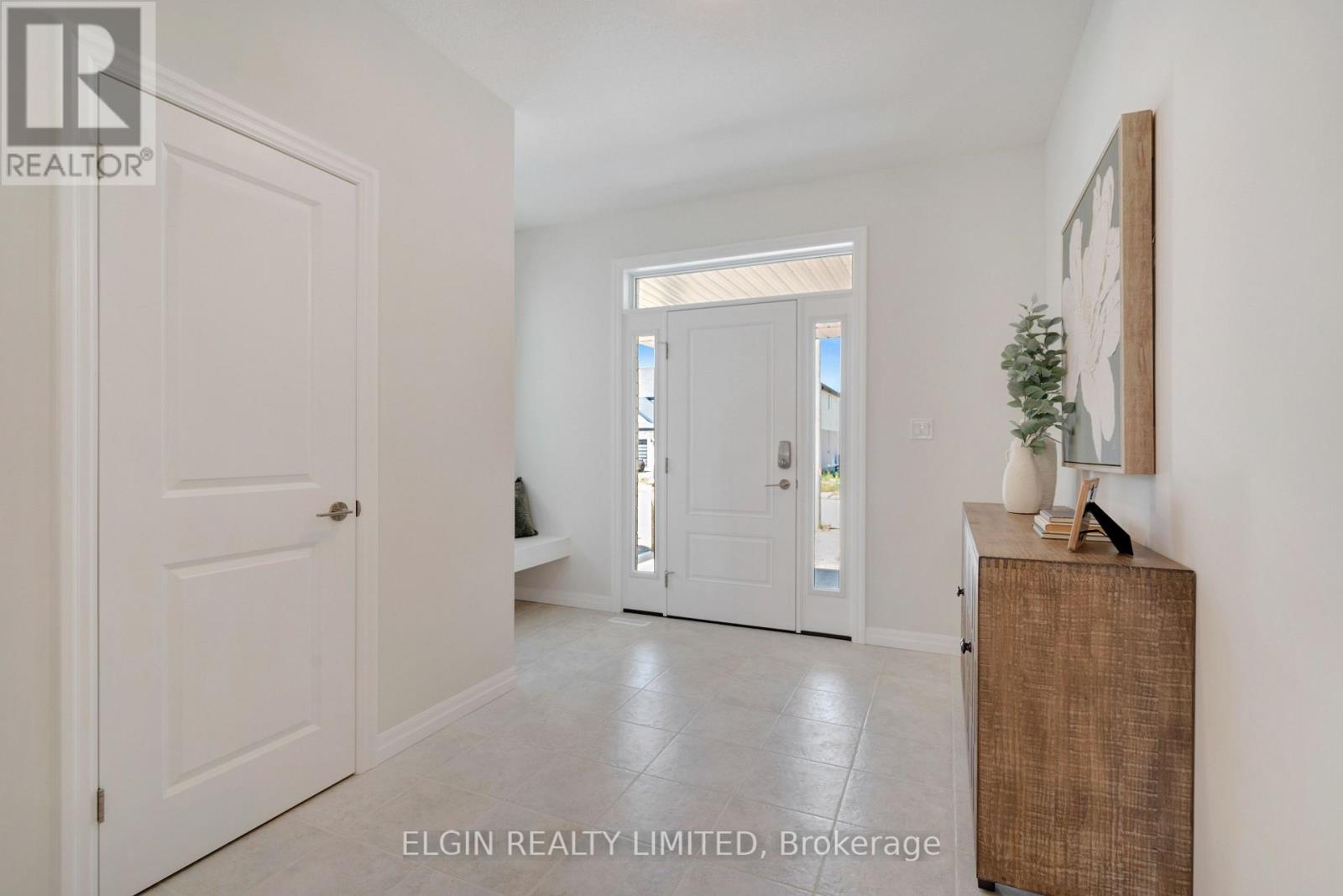 75 HEMLOCK CRESCENT - 3