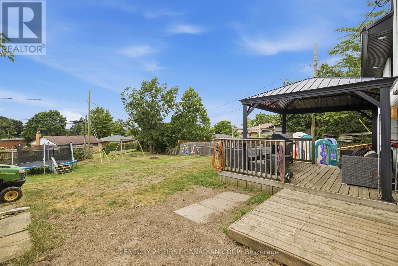 285 PANORMA CRESCENT - 44