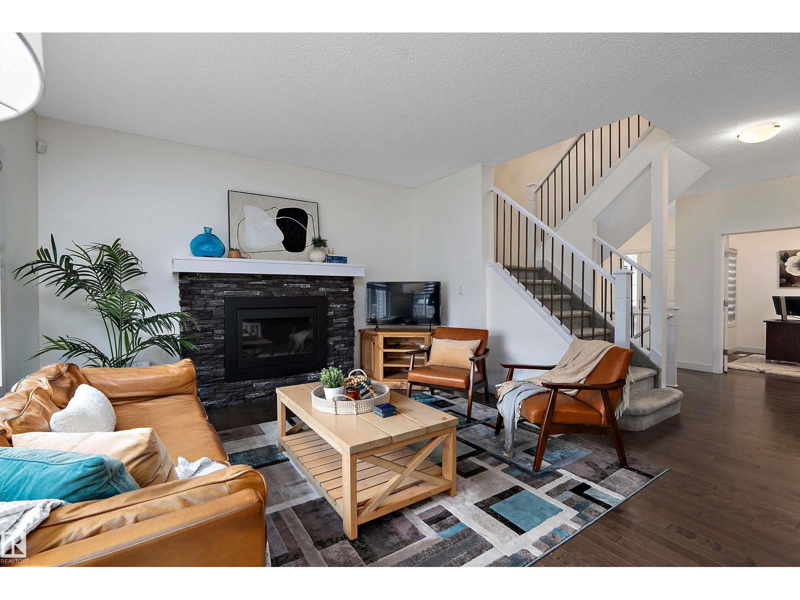 15832 11 AV SW - 6