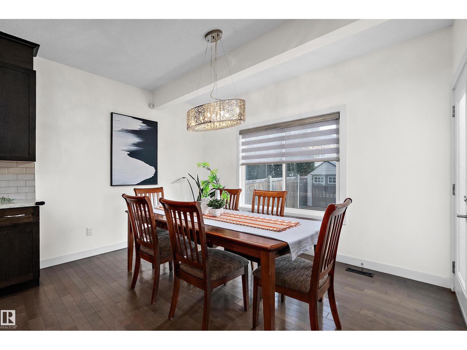 15832 11 AV SW - 13