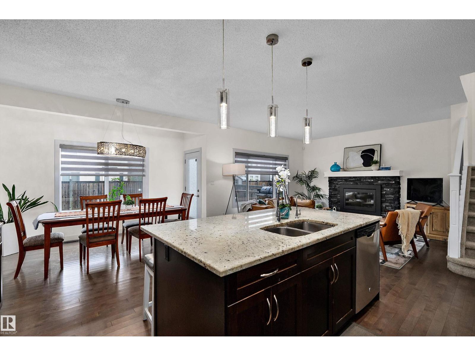 15832 11 AV SW - Image 10