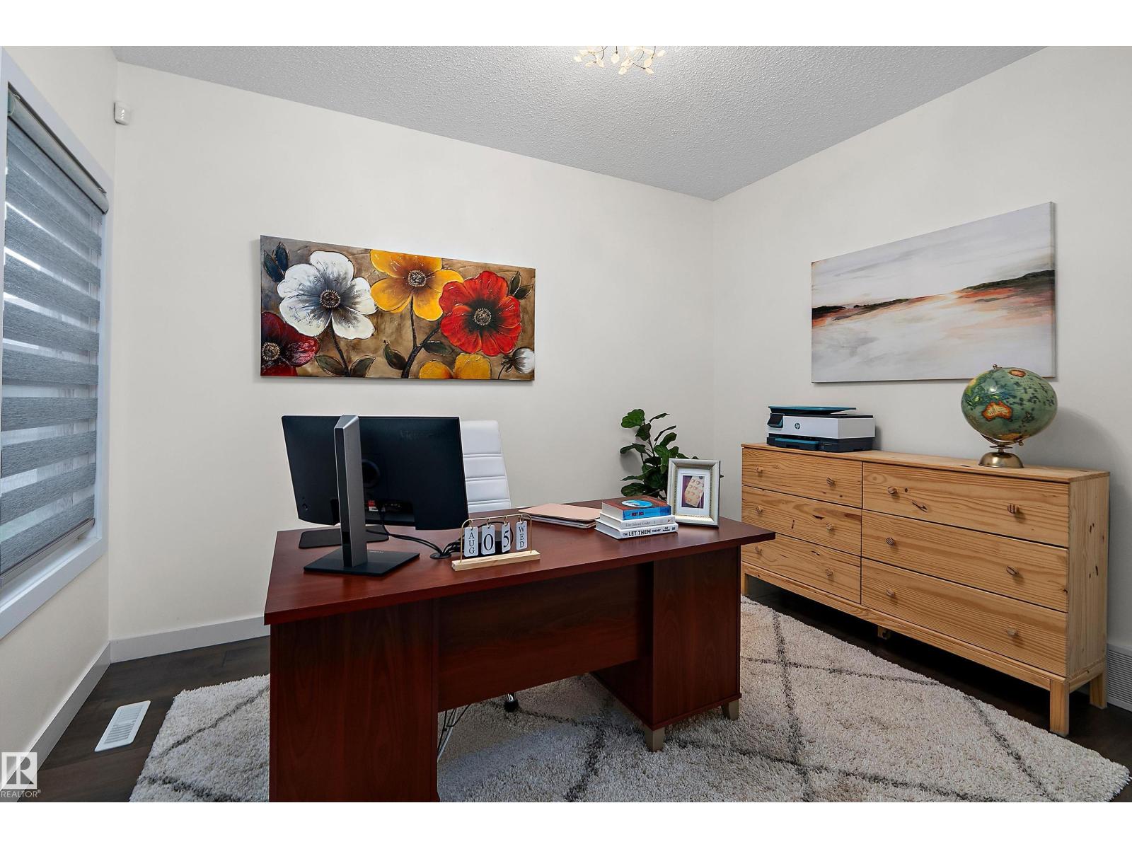 15832 11 AV SW - Image 17