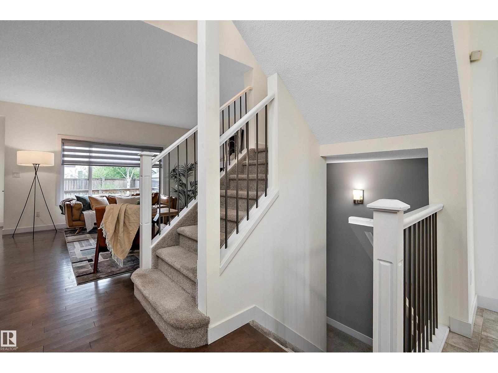 15832 11 AV SW - 3