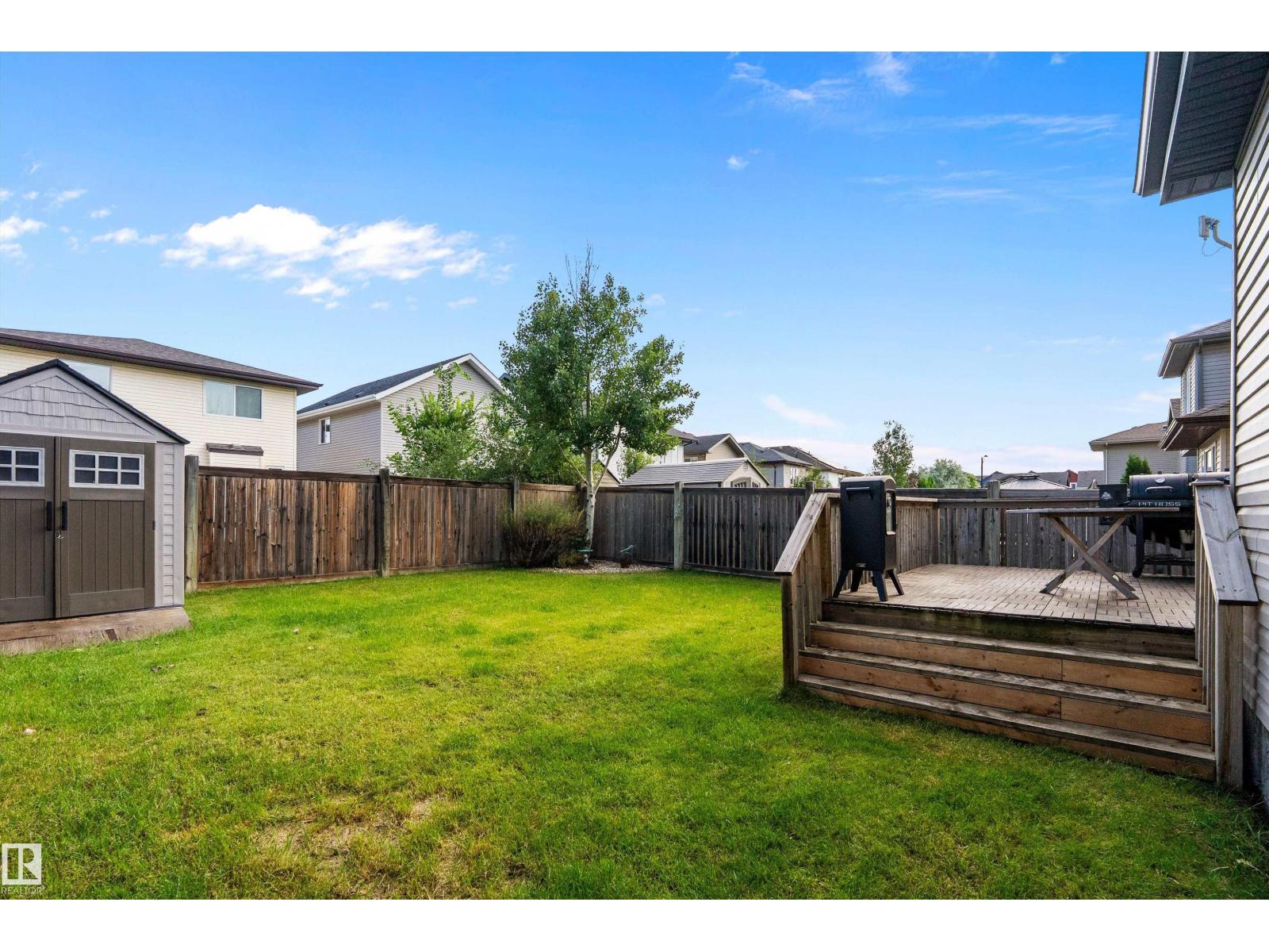 15832 11 AV SW - 50