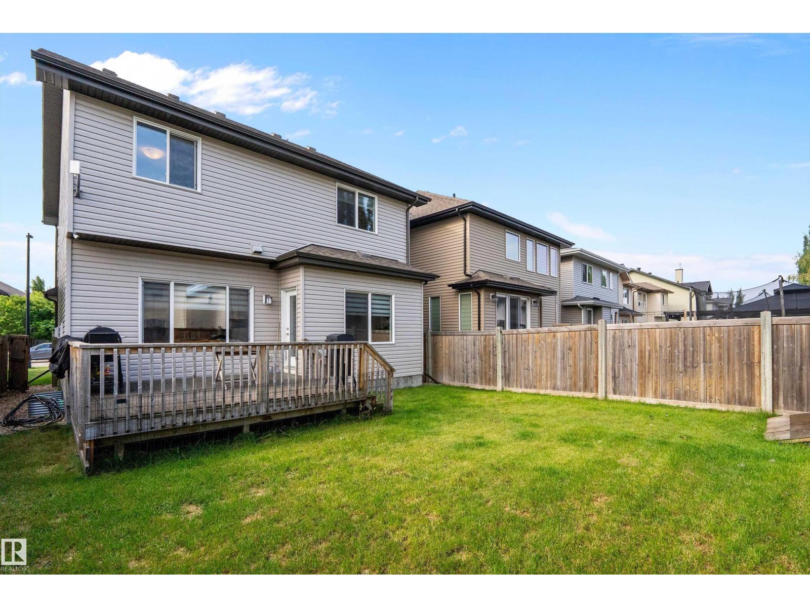 15832 11 AV SW - Image 48
