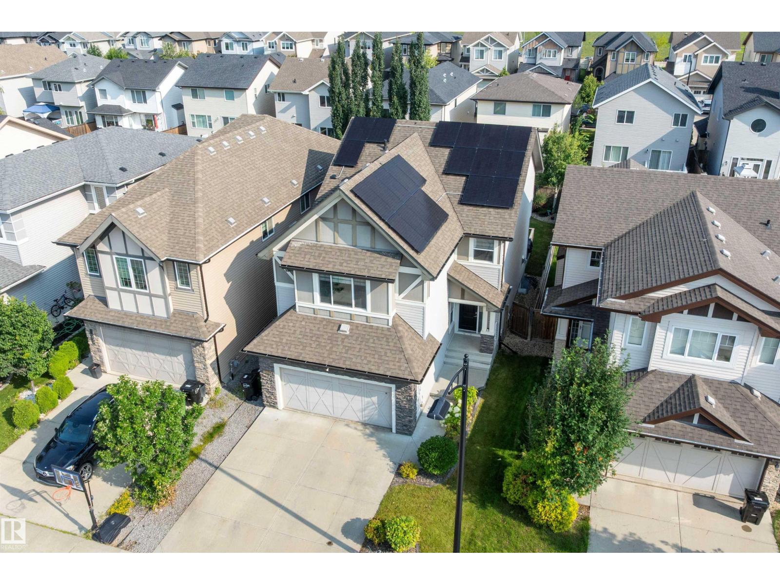 15832 11 AV SW - 54