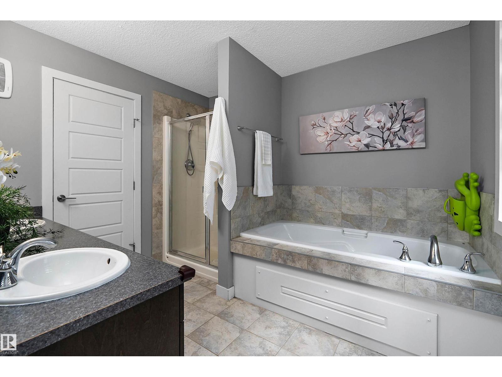 15832 11 AV SW - 35