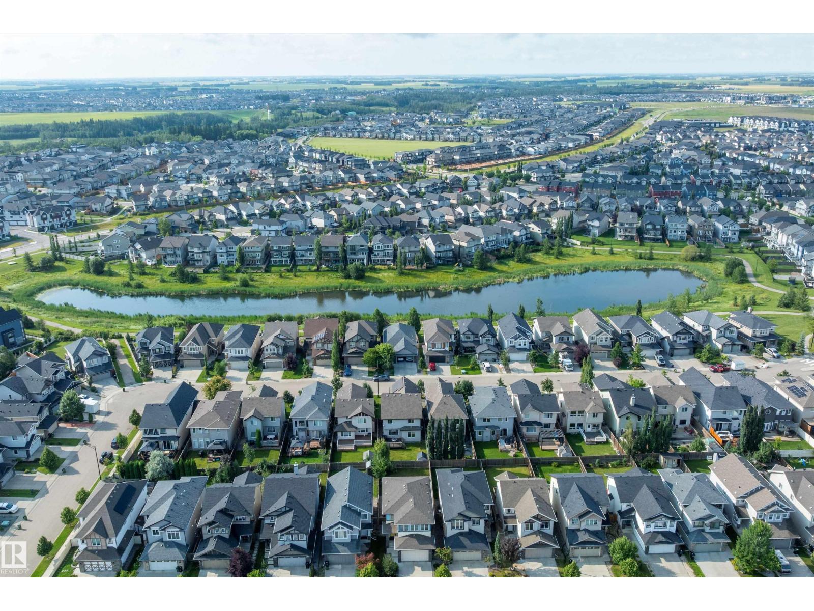 15832 11 AV SW - 59