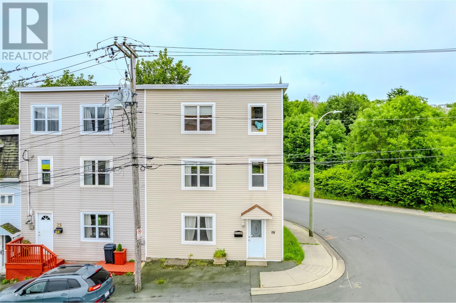 27 Hutchings Street, St. John's — photo 2