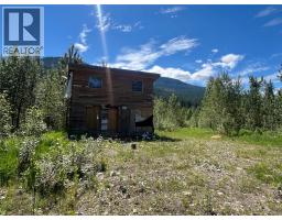 5568 Trans Canada Highway, Malakwa, BC V0E1M3 Photo 11