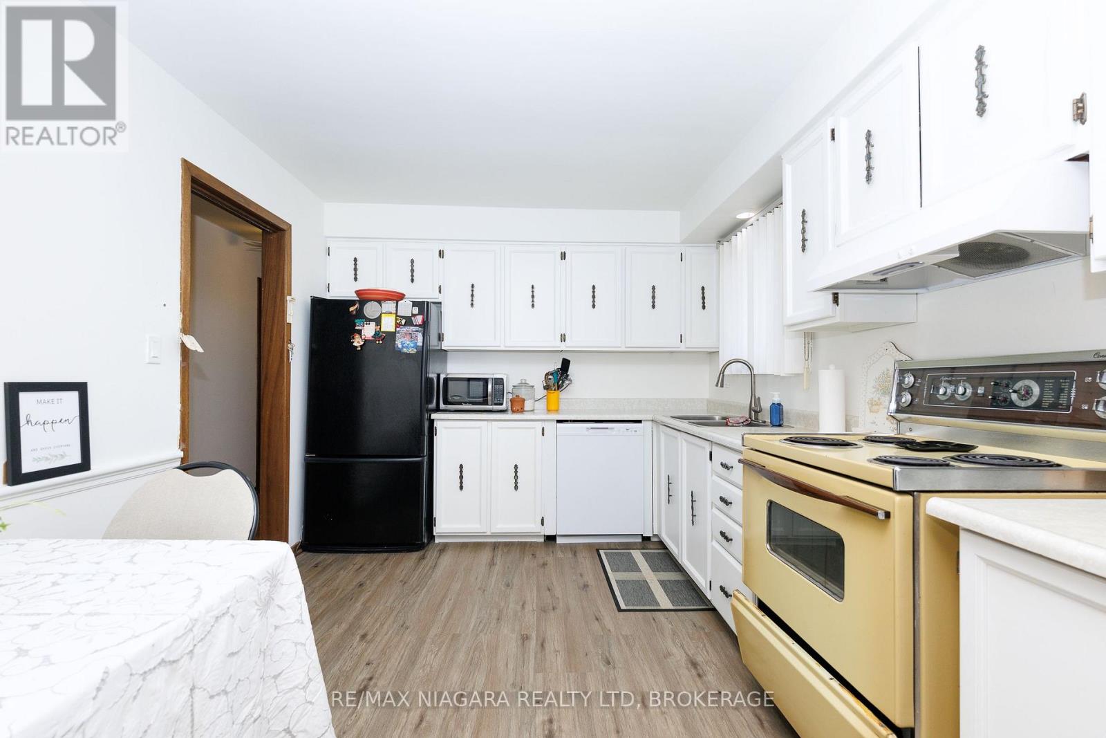 6980 DOLPHIN STREET - 12