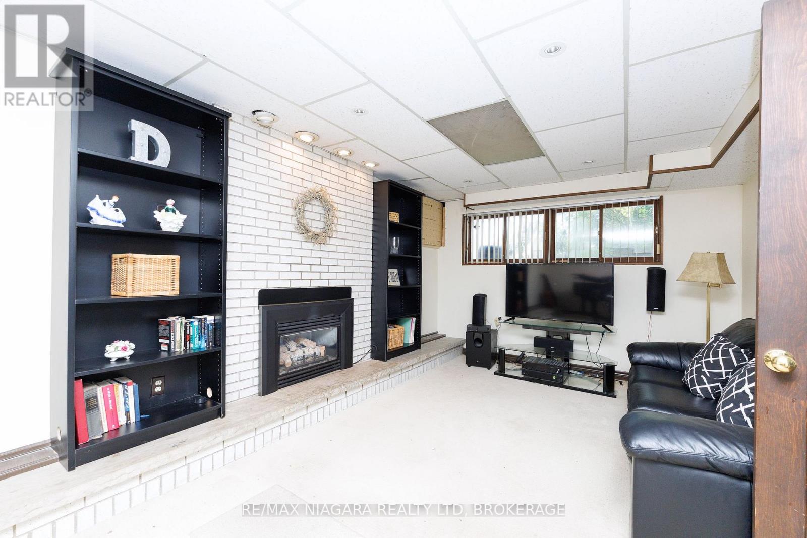 6980 DOLPHIN STREET - 22