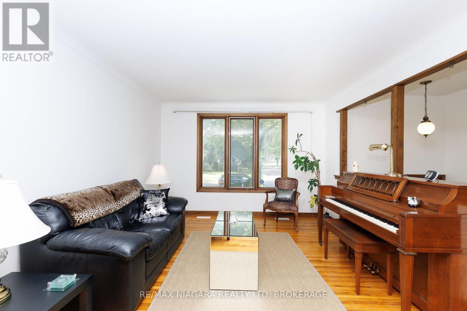 6980 DOLPHIN STREET - 9