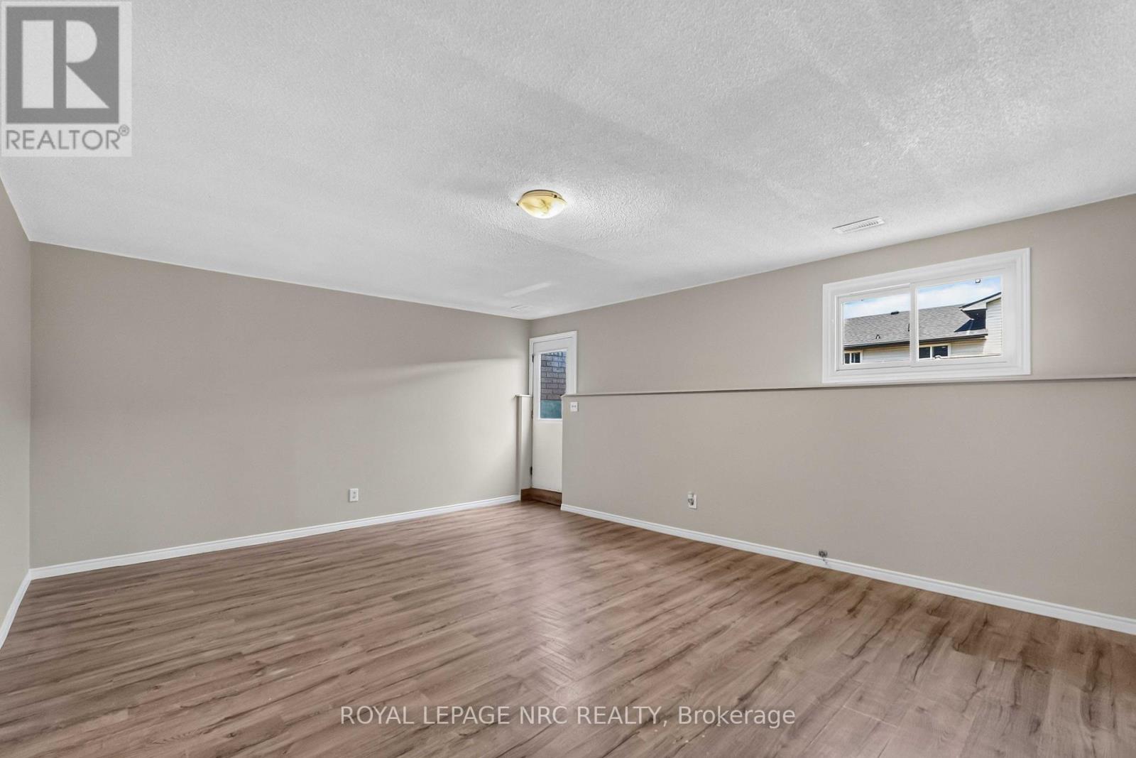 4 SATURN ROAD - Image 20