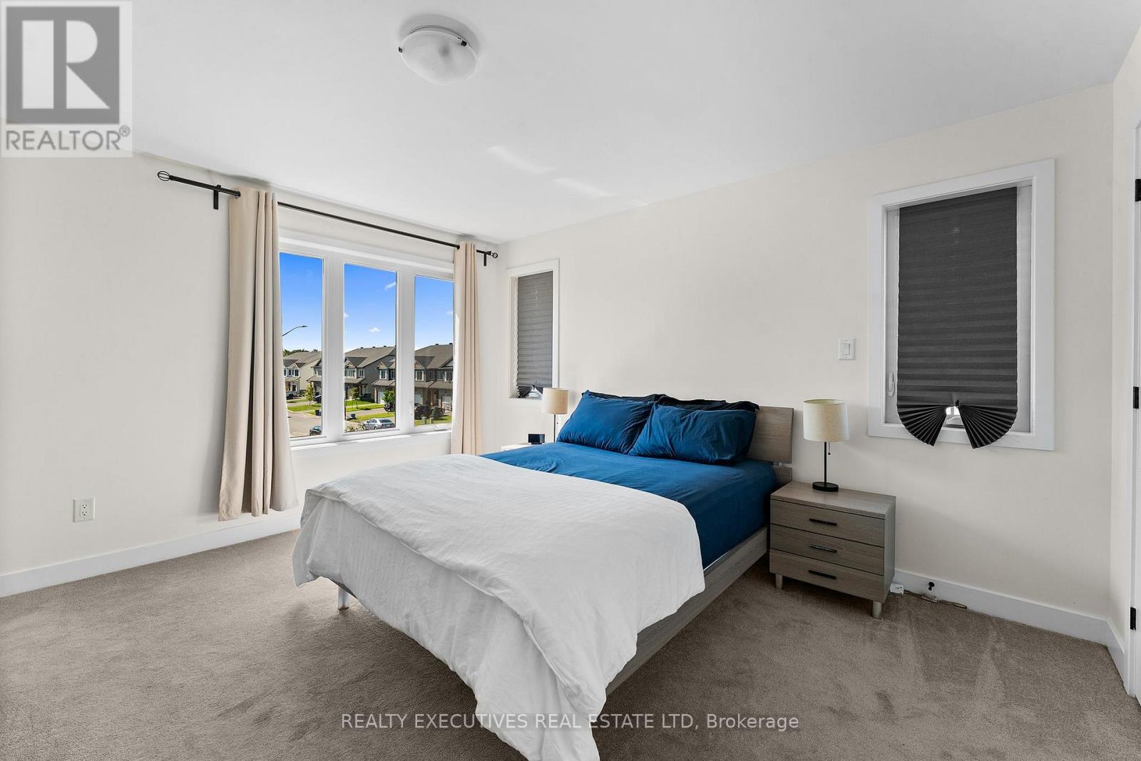 31 WHITCOMB CRESCENT - 21