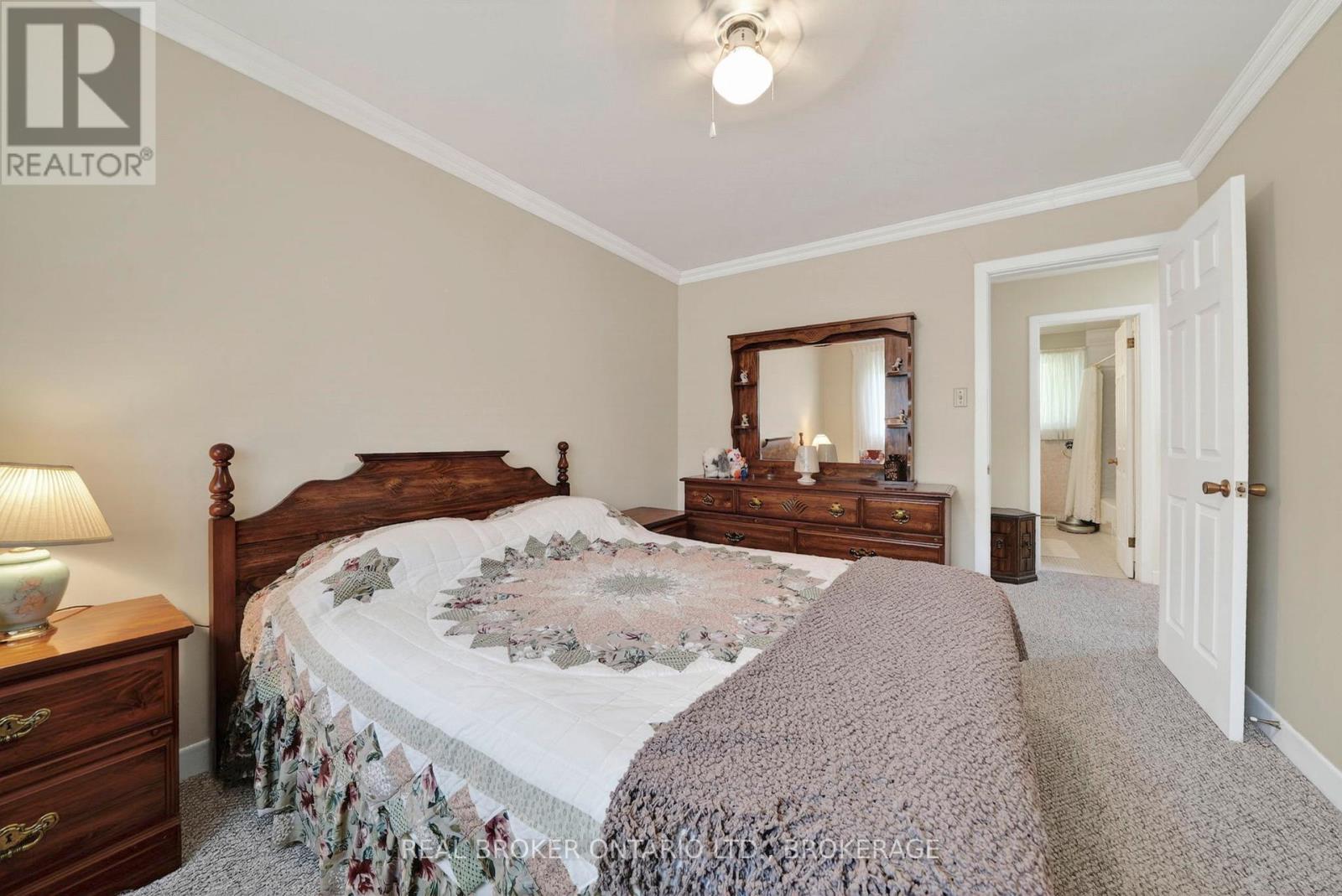 1607 CHARLES STREET - 28