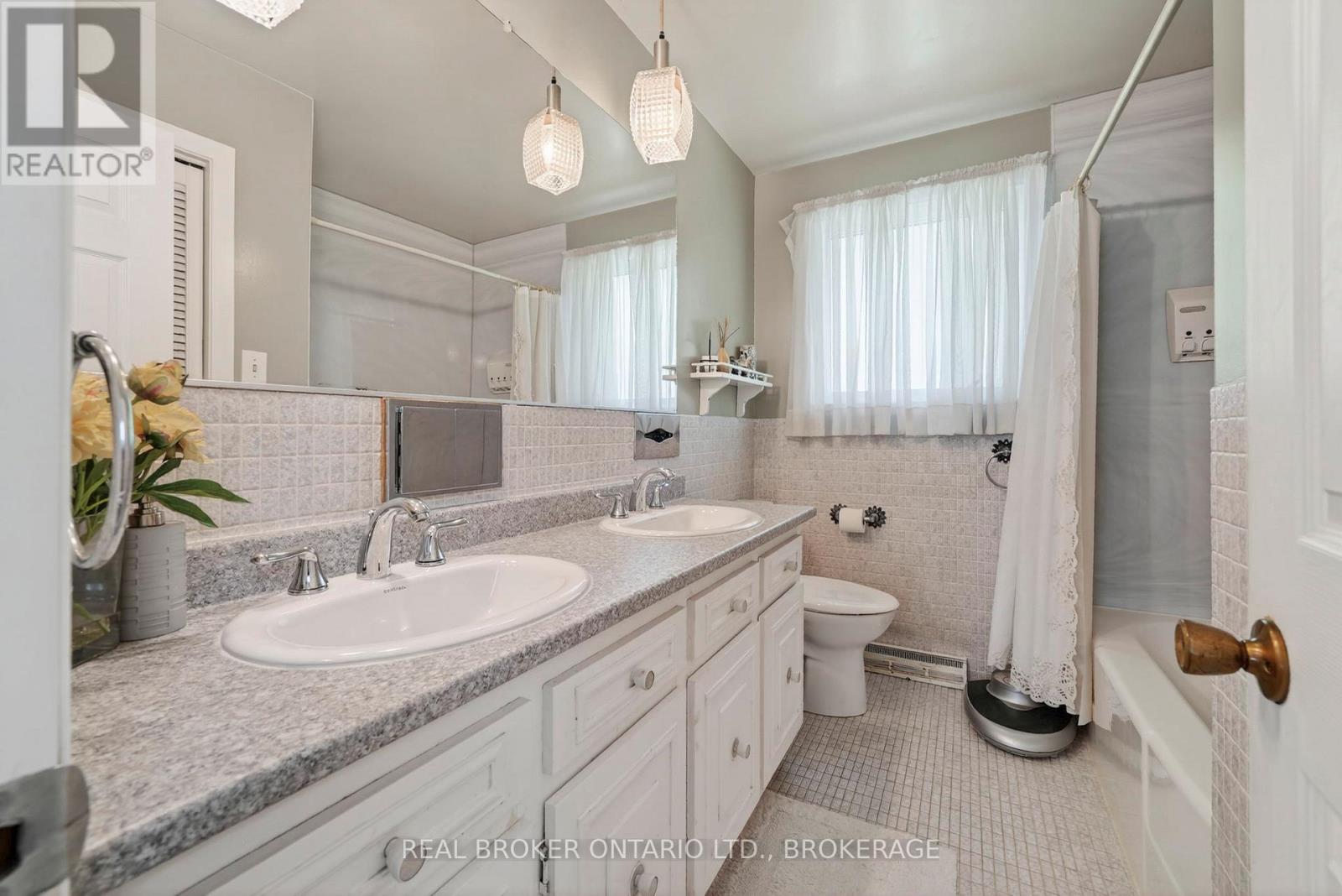 1607 CHARLES STREET - 26