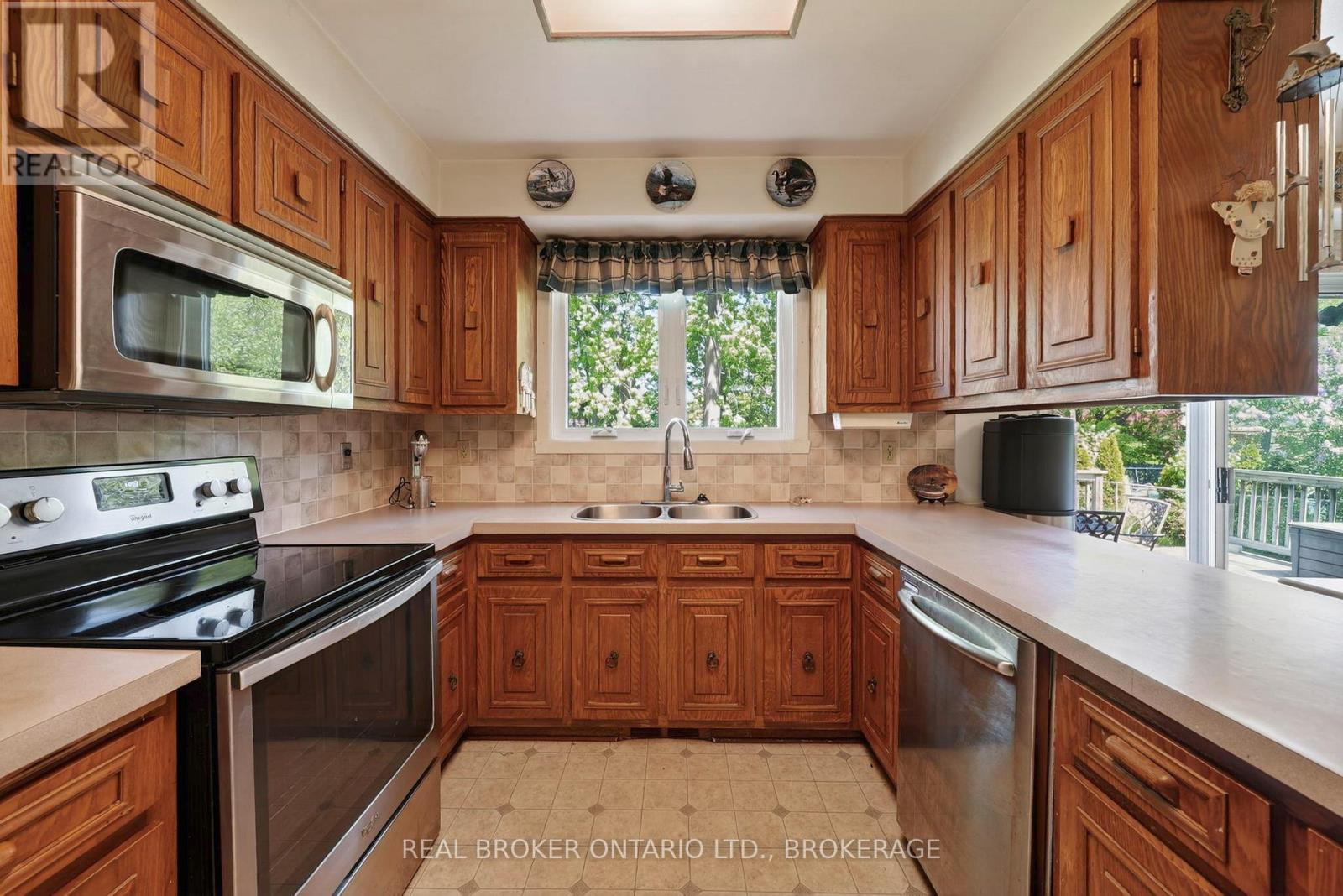 1607 CHARLES STREET - Image 13