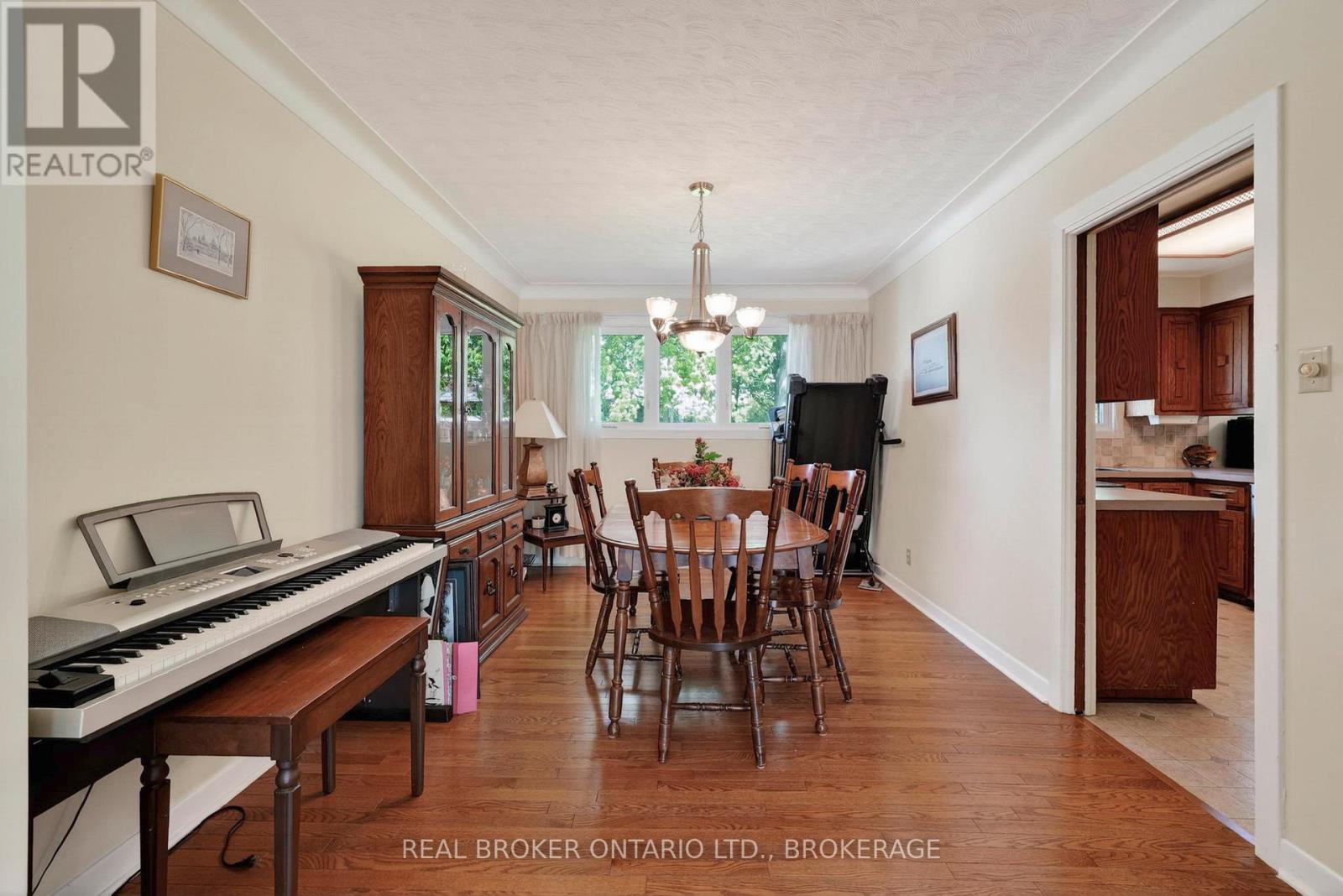 1607 CHARLES STREET - 8