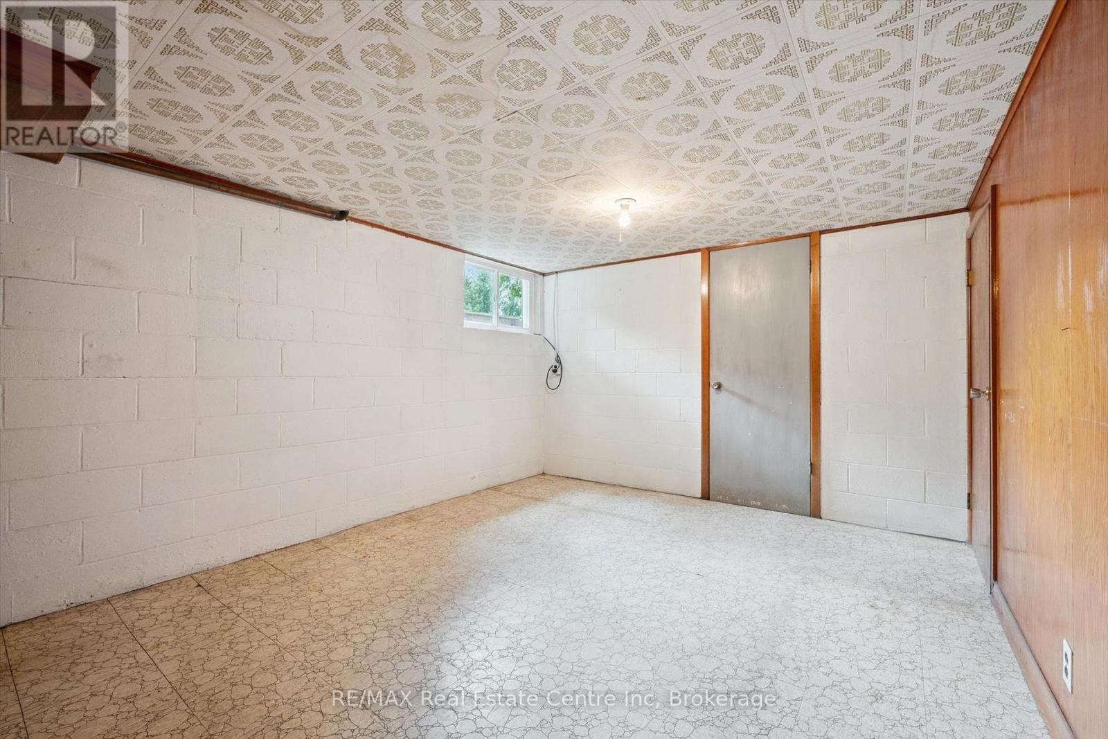 756 ERAMOSA ROAD - 17