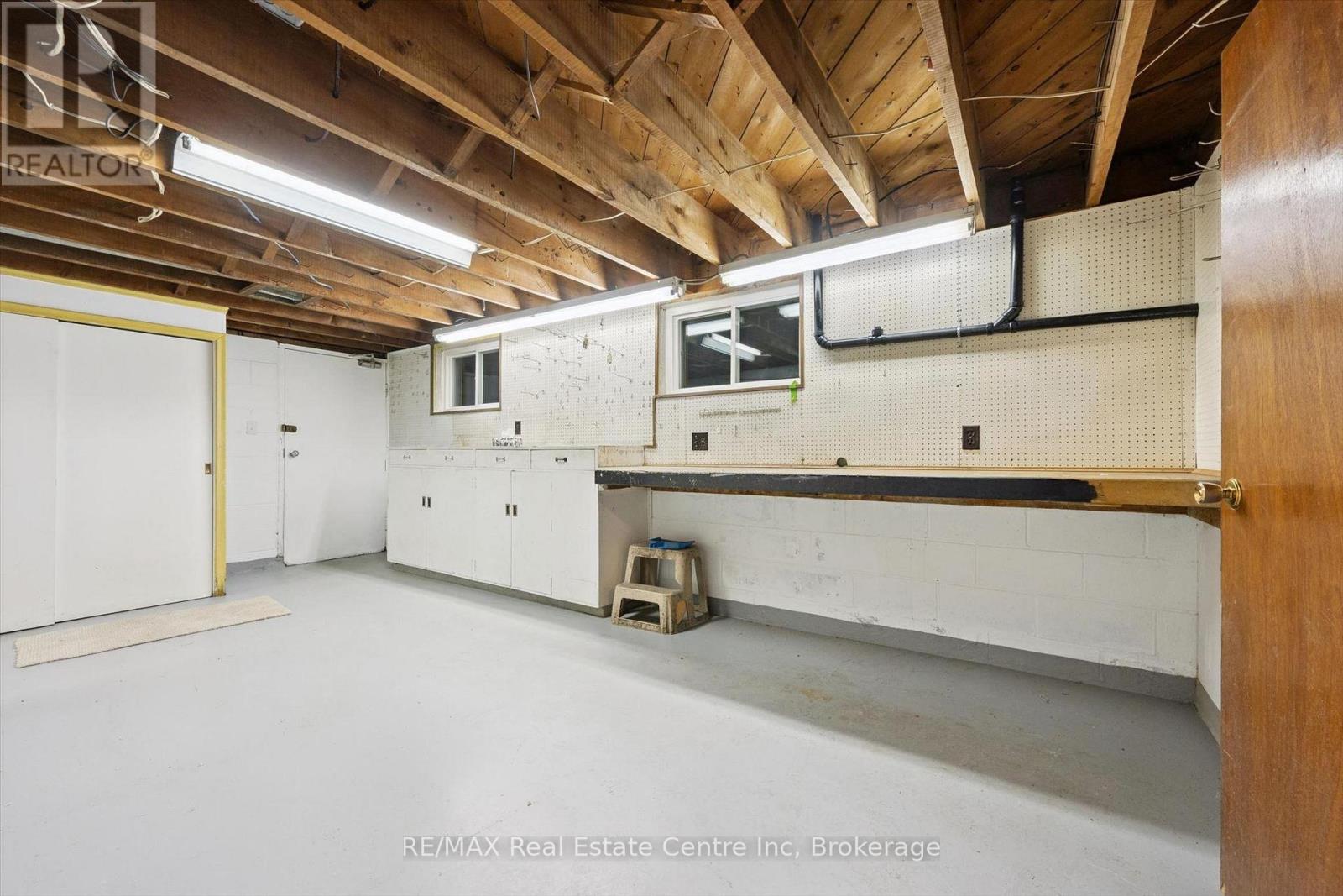 756 ERAMOSA ROAD - 18