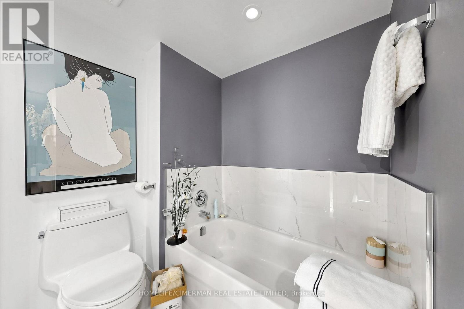 #3302 5 CONCORDE PLACE - 25