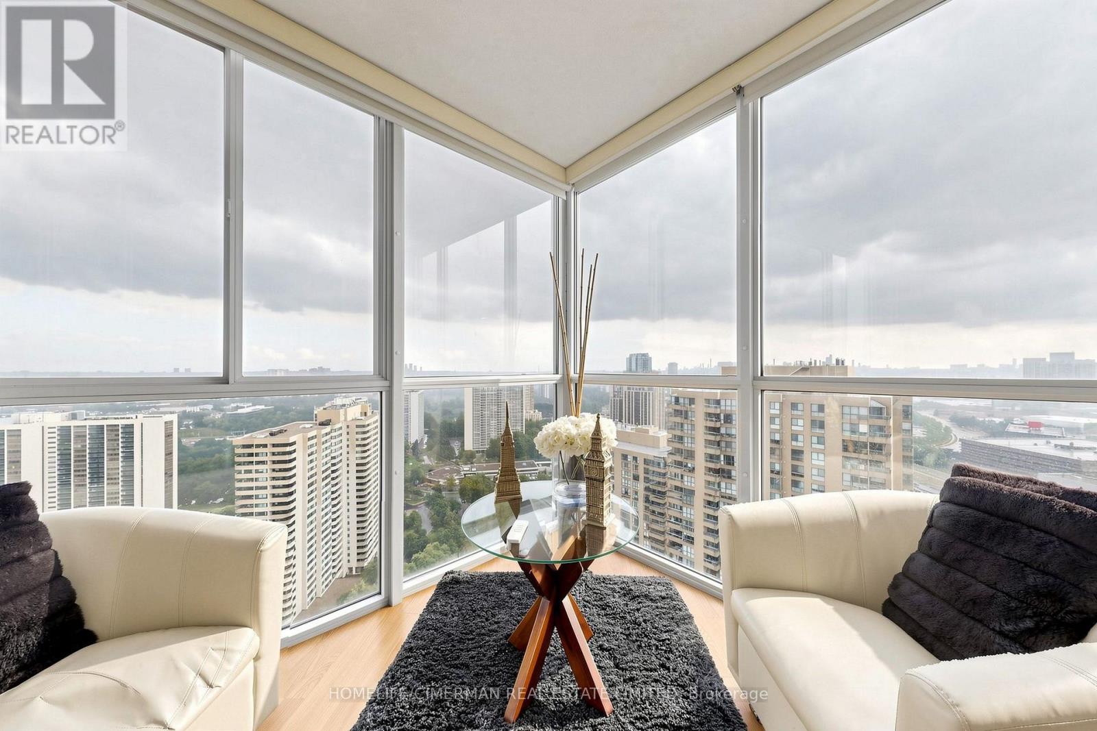 #3302 5 CONCORDE PLACE - 30