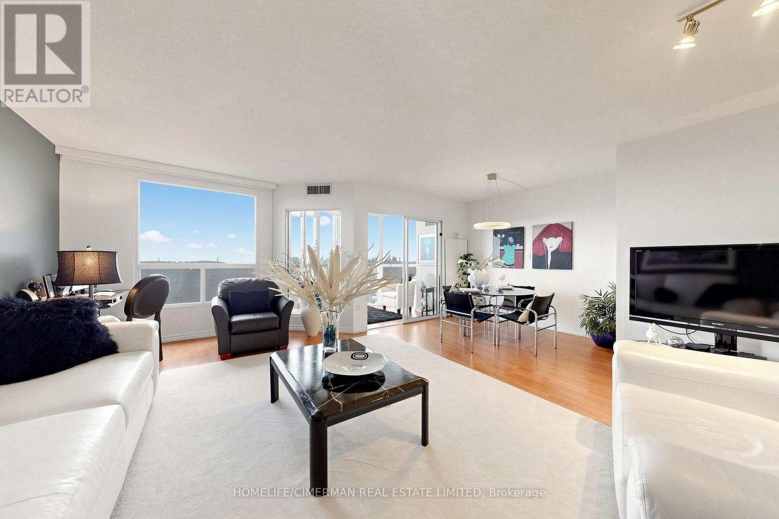 #3302 5 CONCORDE PLACE - 4