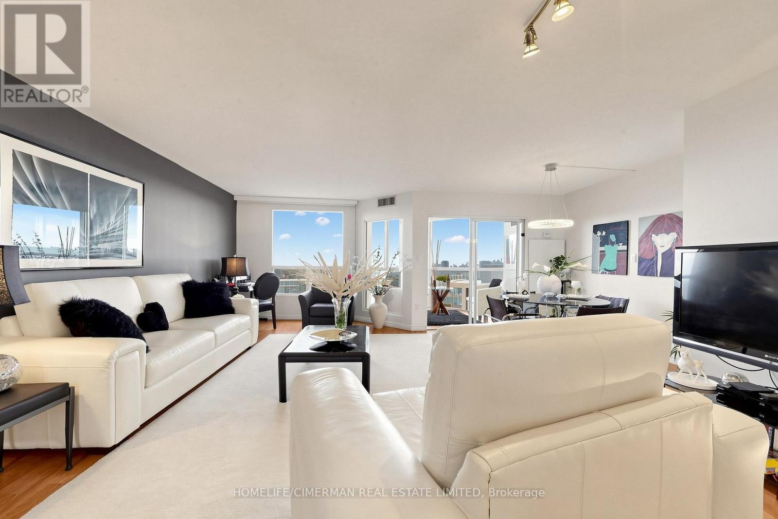 #3302 5 CONCORDE PLACE - 5