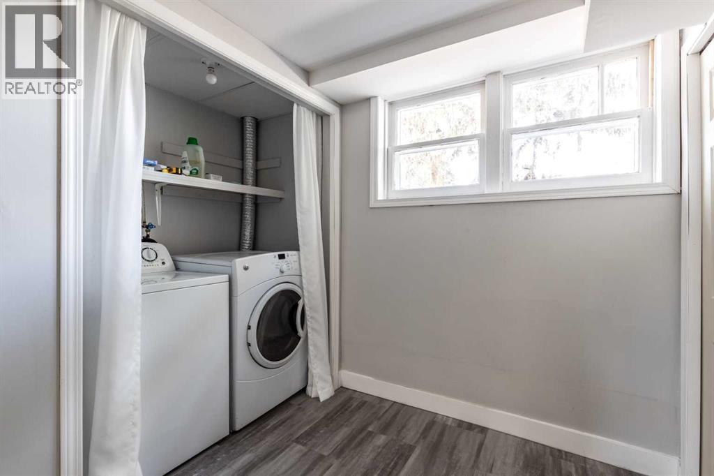 206 7 Street Southeast - Photo 33