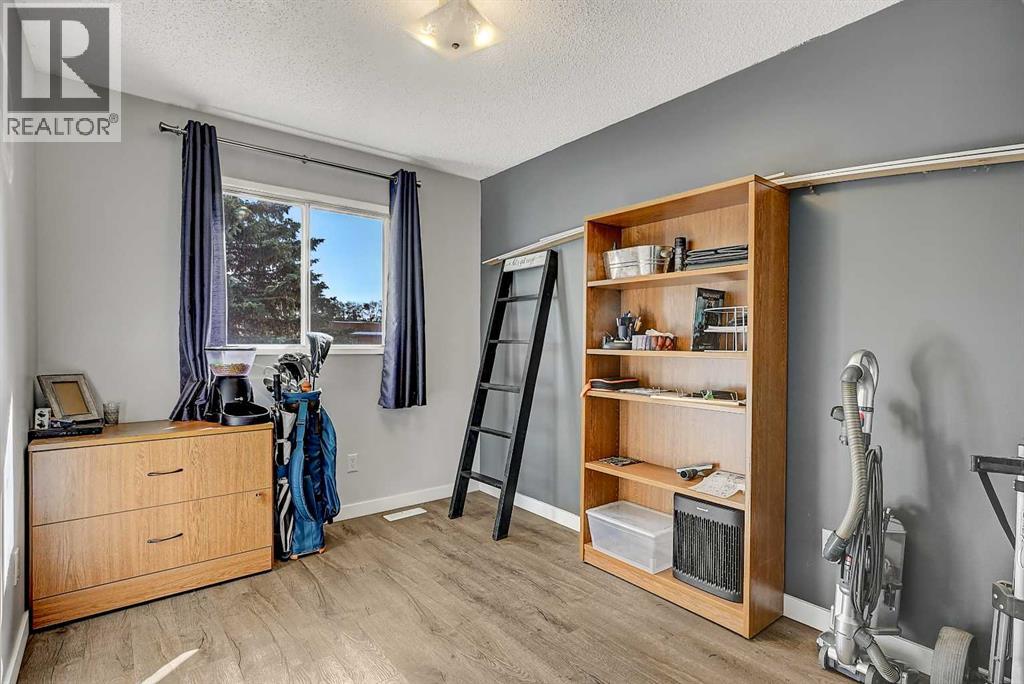 7107 93 Street - Image 10