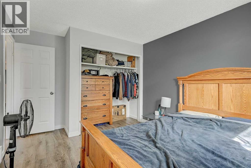 7107 93 Street - Image 13