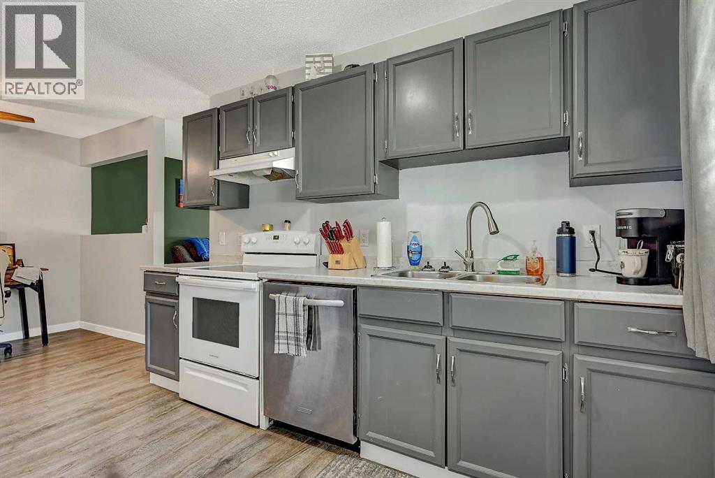 7107 93 Street - Image 7