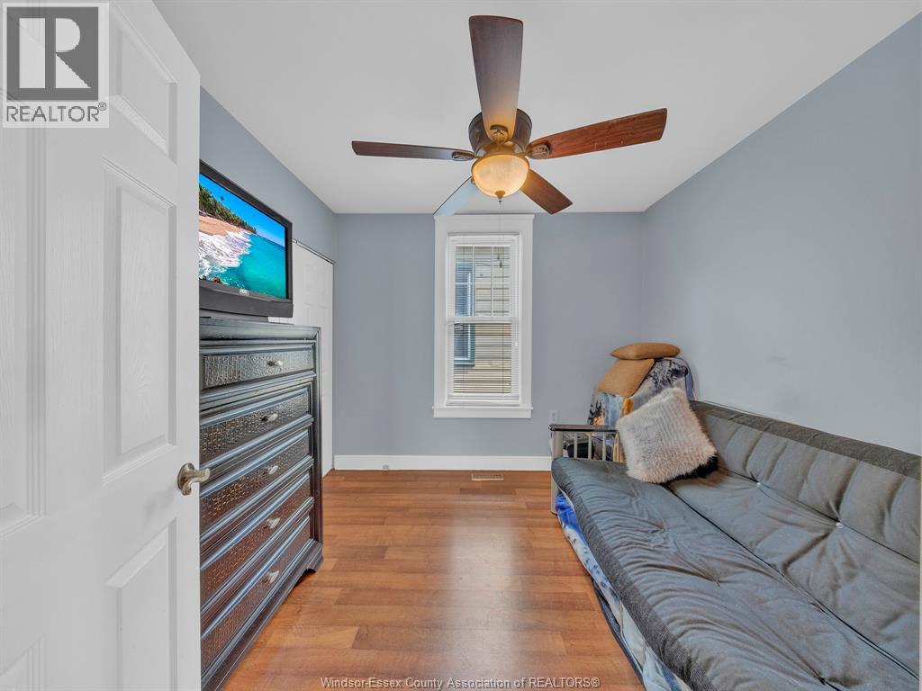 489 MCKAY AVENUE - Image 26