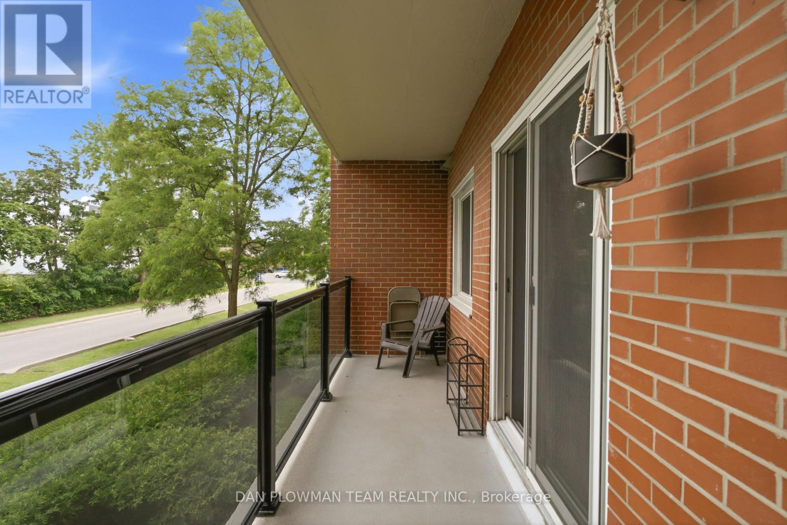 #204 131 TAUNTON ROAD E - 29