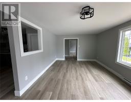 12 Cabot Street thumbnail 16