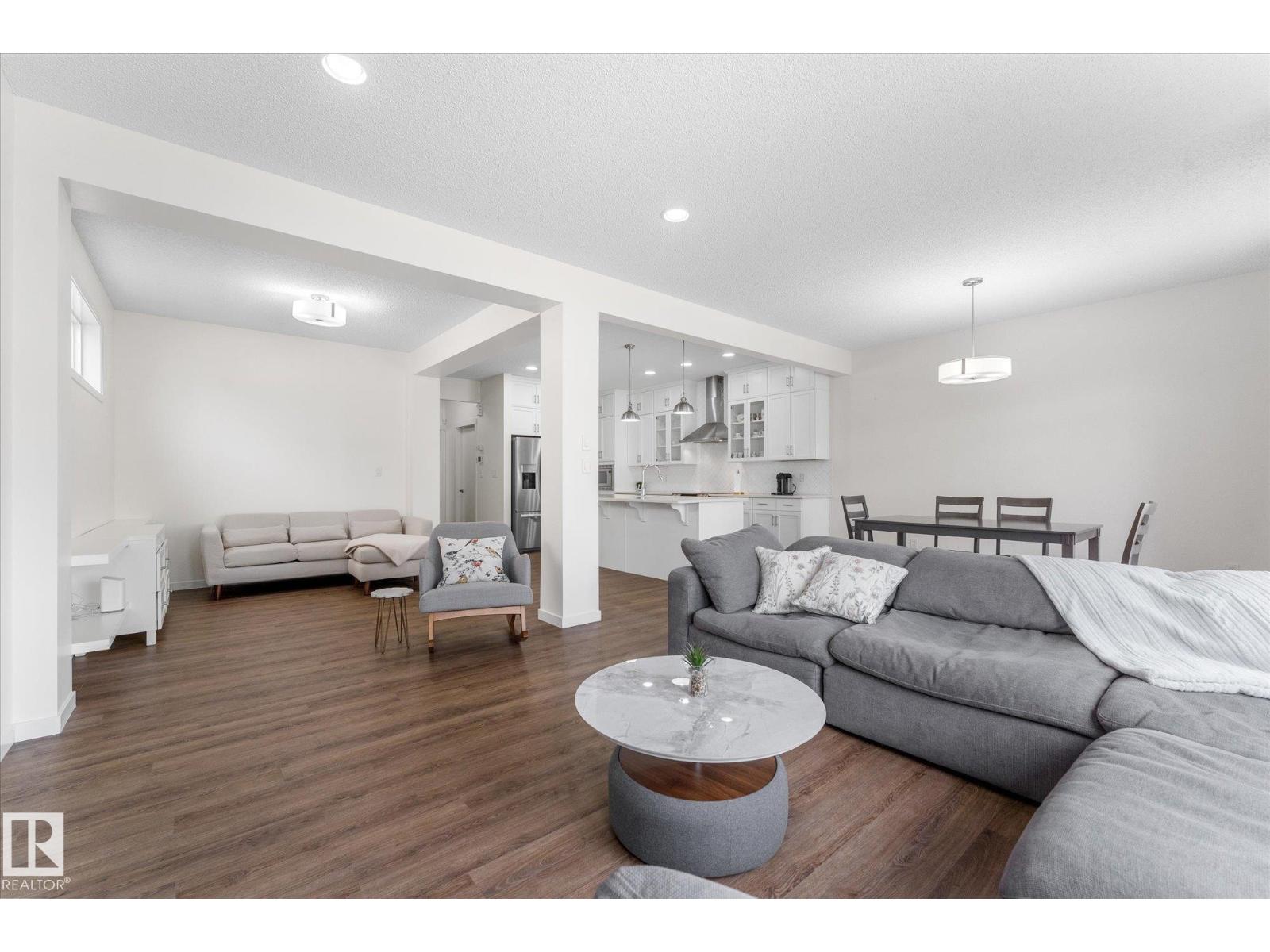 6116 175 AV NW - 21