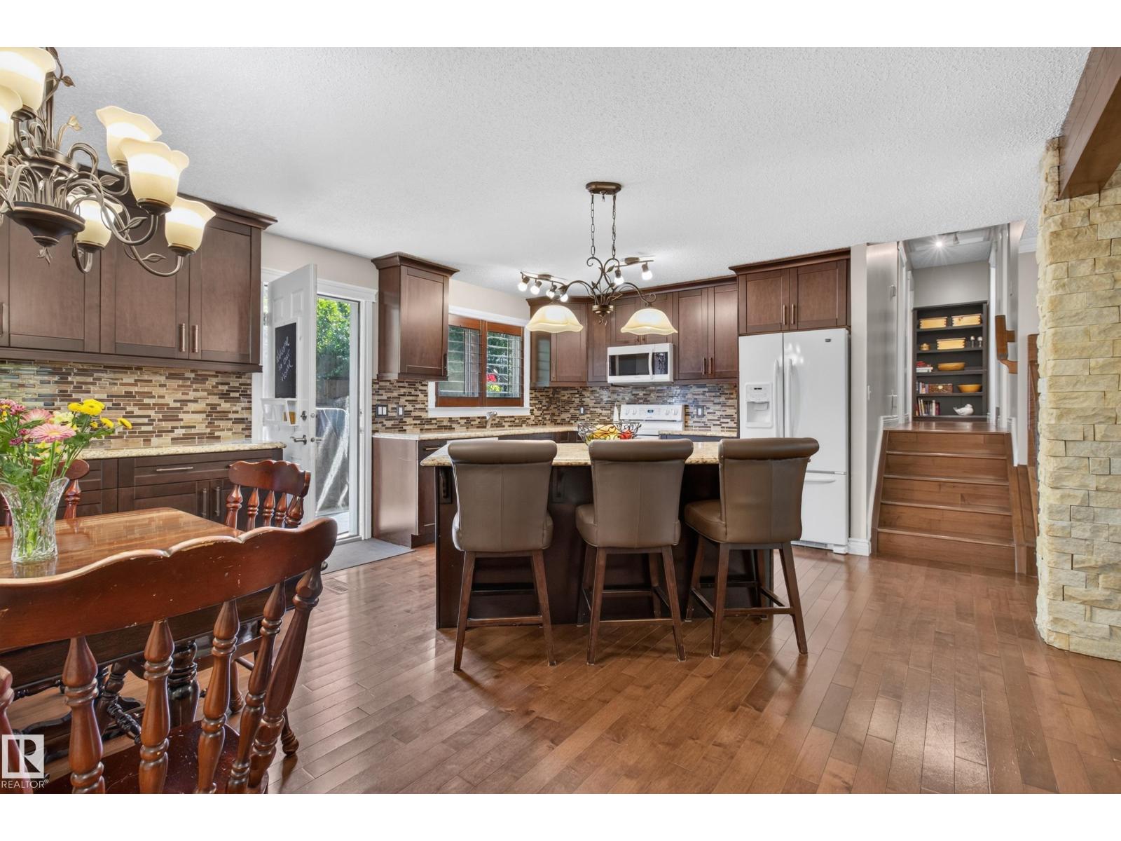 27 HIGHCLIFF RD - 17