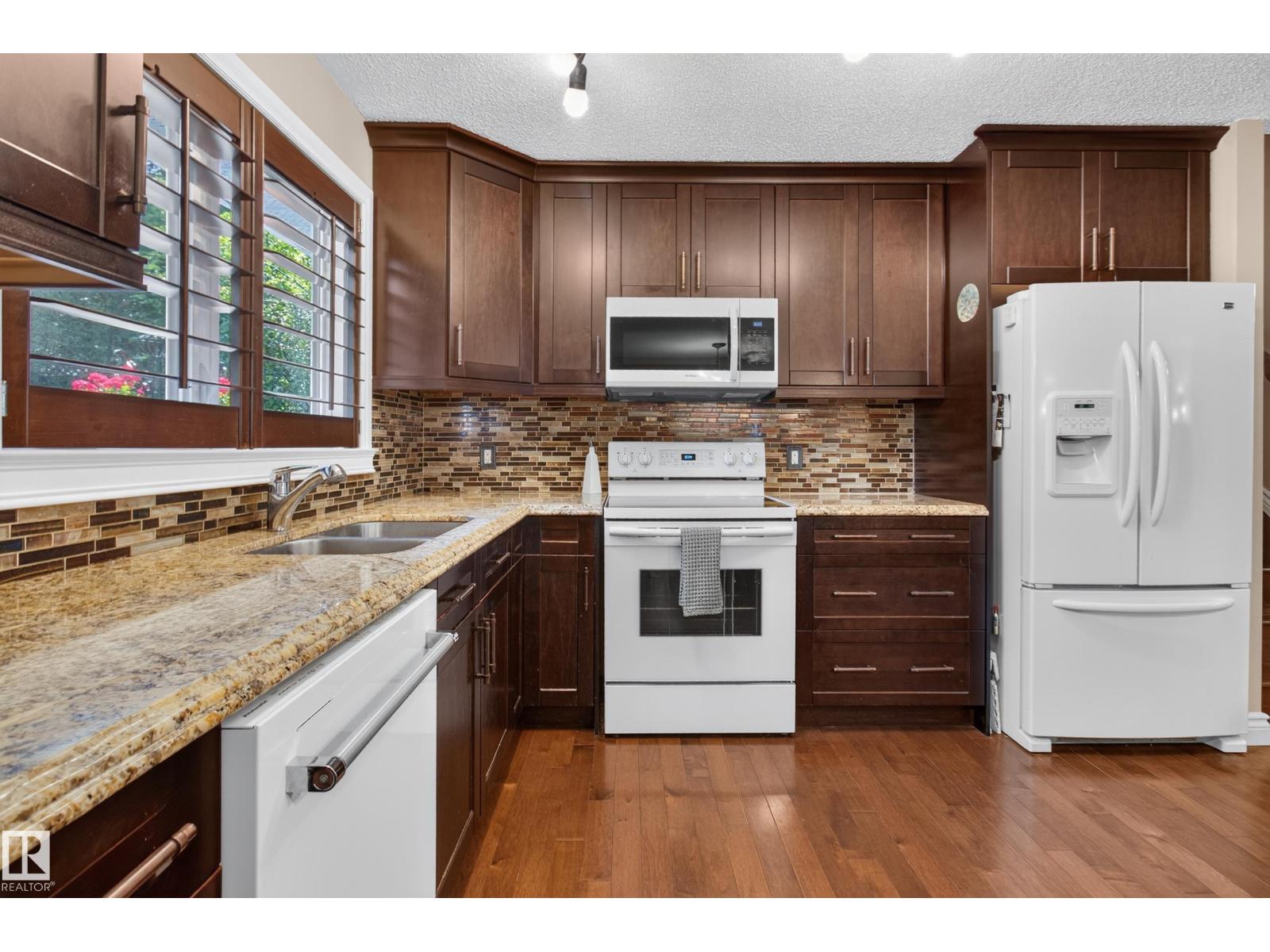 27 HIGHCLIFF RD - 18