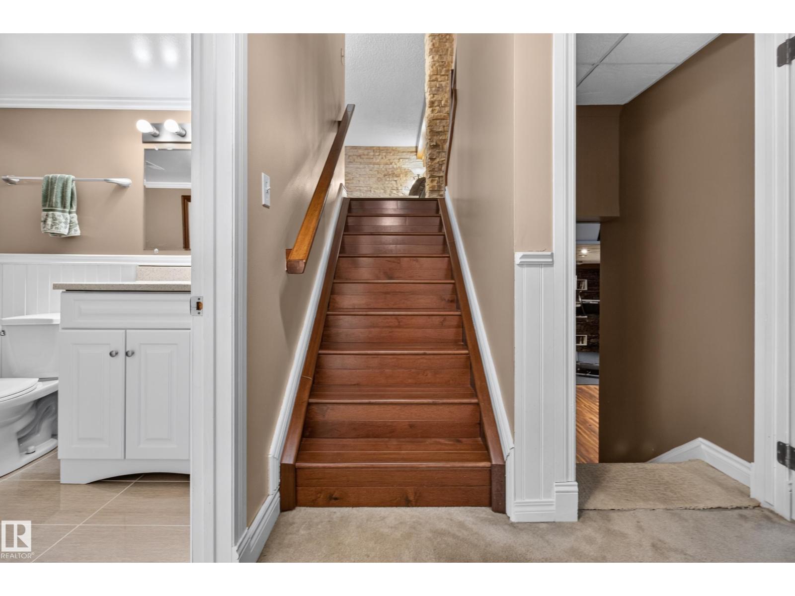 27 HIGHCLIFF RD - 35
