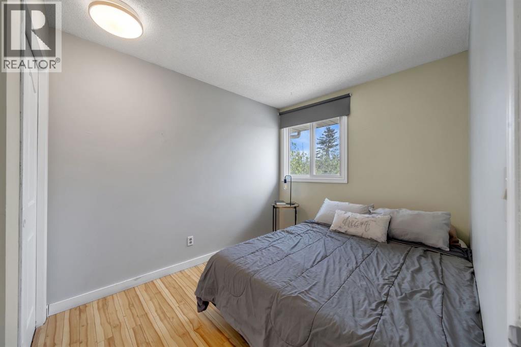 44 Strathclair Rise SW - Image 20