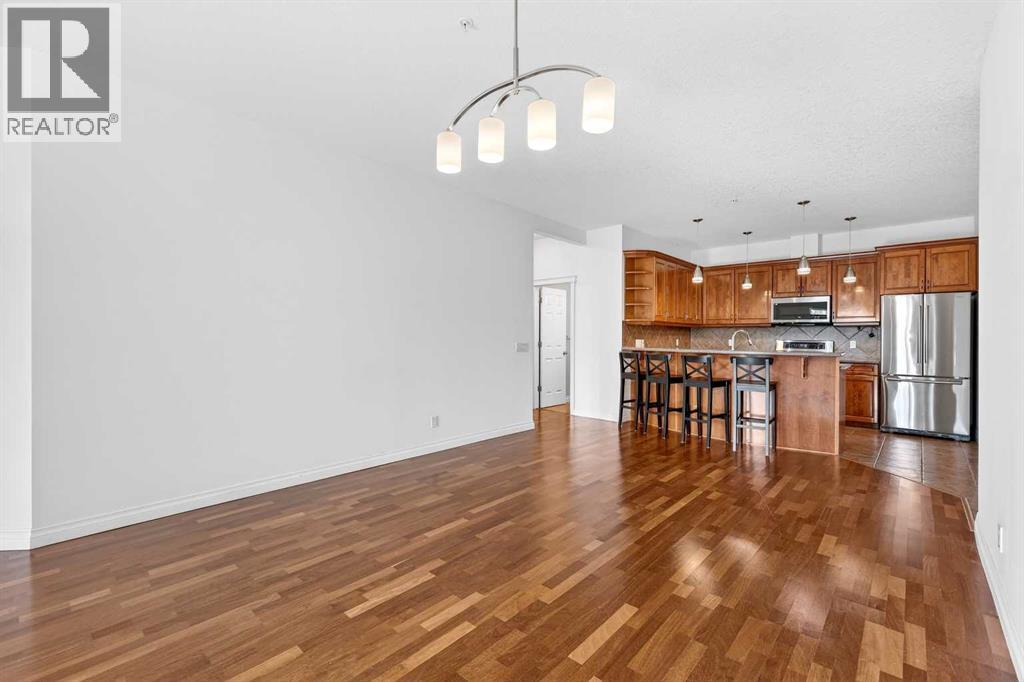 #7304 14 Hemlock Crescent SW - Image 9