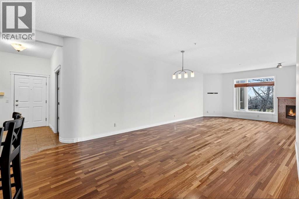#7304 14 Hemlock Crescent SW - Image 5