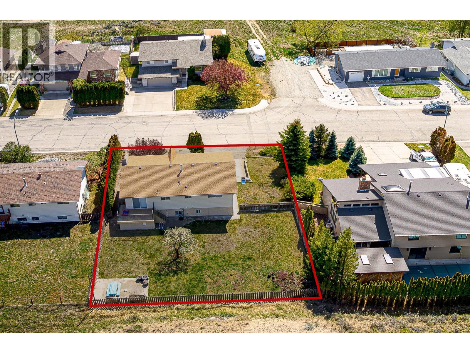 2475 Irvine Avenue - Image 48