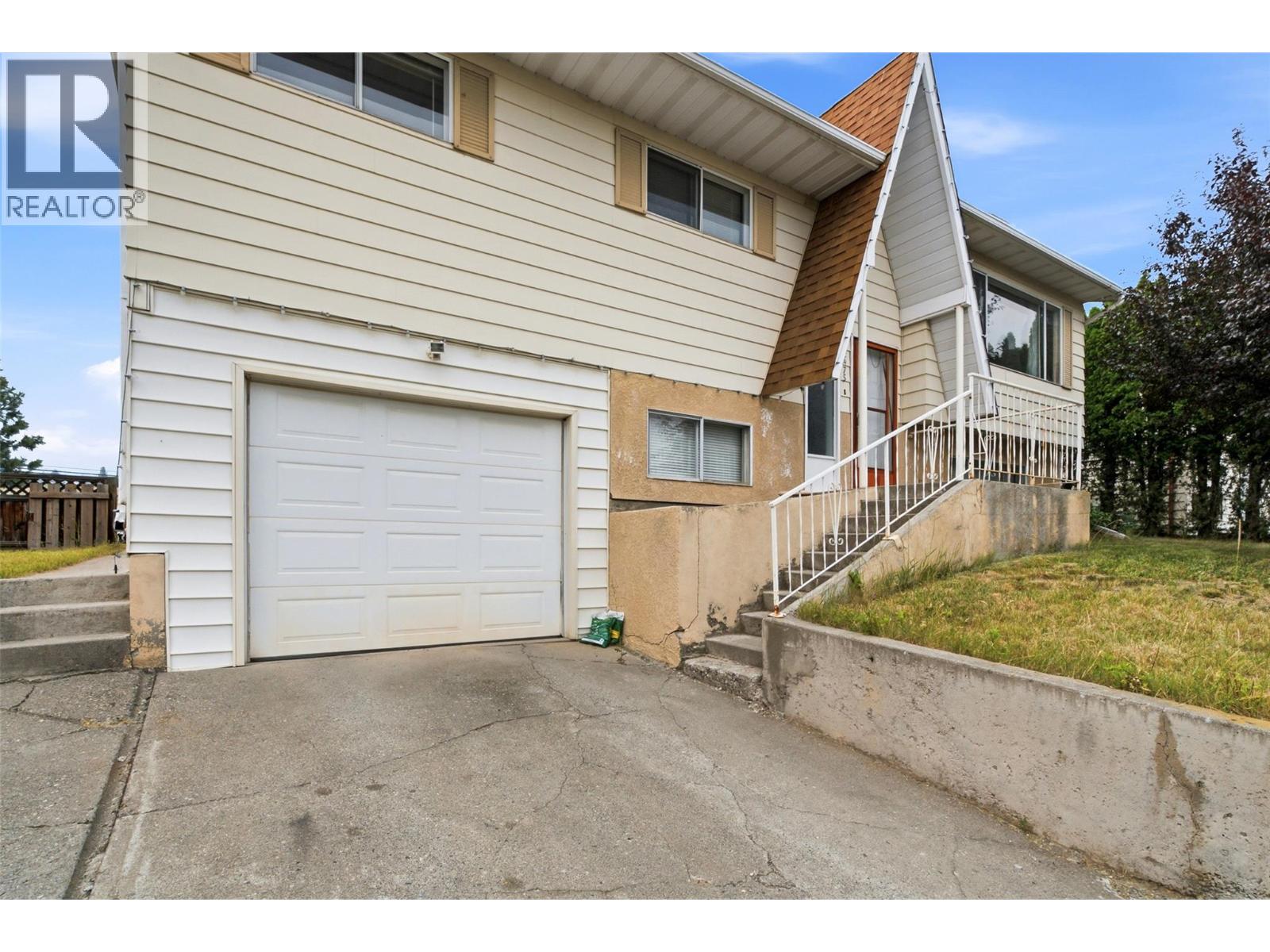 2475 Irvine Avenue - 42